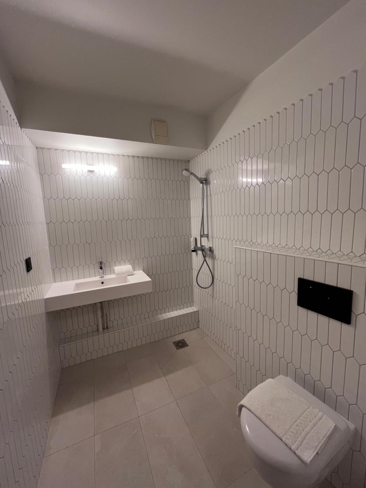 Appart'Hotel Laureades Clermont-Ferrand Centre Jaude ภายนอก รูปภาพ