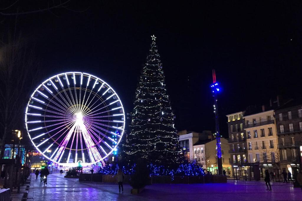 Appart'Hotel Laureades Clermont-Ferrand Centre Jaude ภายนอก รูปภาพ