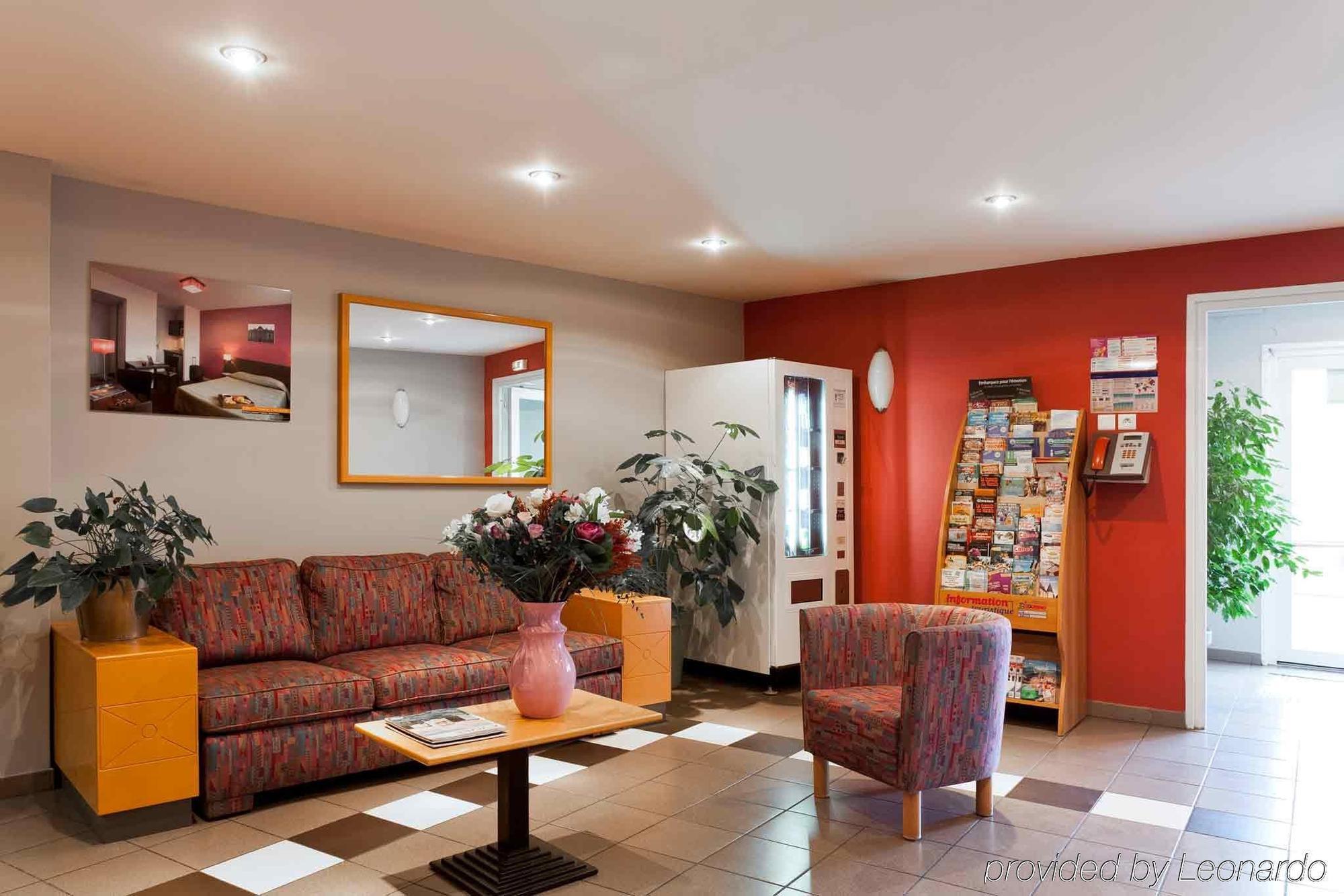 Appart'Hotel Laureades Clermont-Ferrand Centre Jaude ภายนอก รูปภาพ
