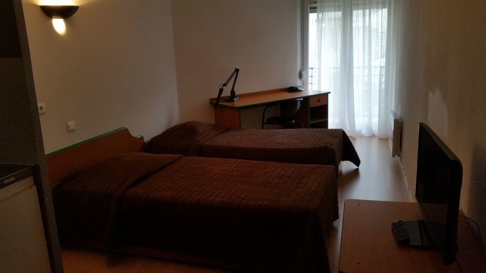 Appart'Hotel Laureades Clermont-Ferrand Centre Jaude ภายนอก รูปภาพ