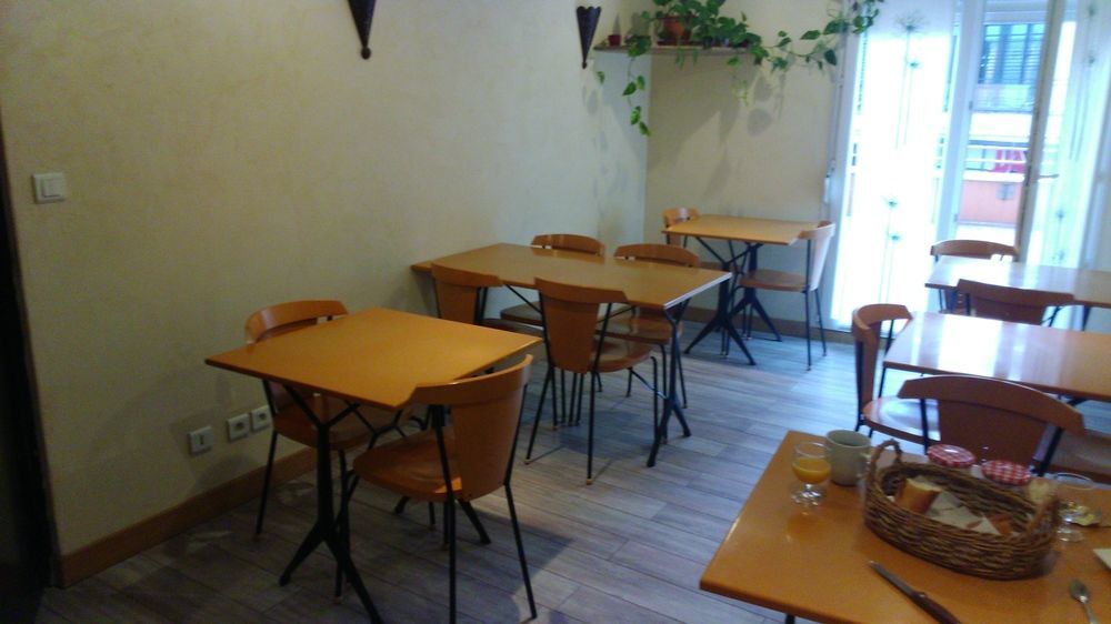 Appart'Hotel Laureades Clermont-Ferrand Centre Jaude ภายนอก รูปภาพ